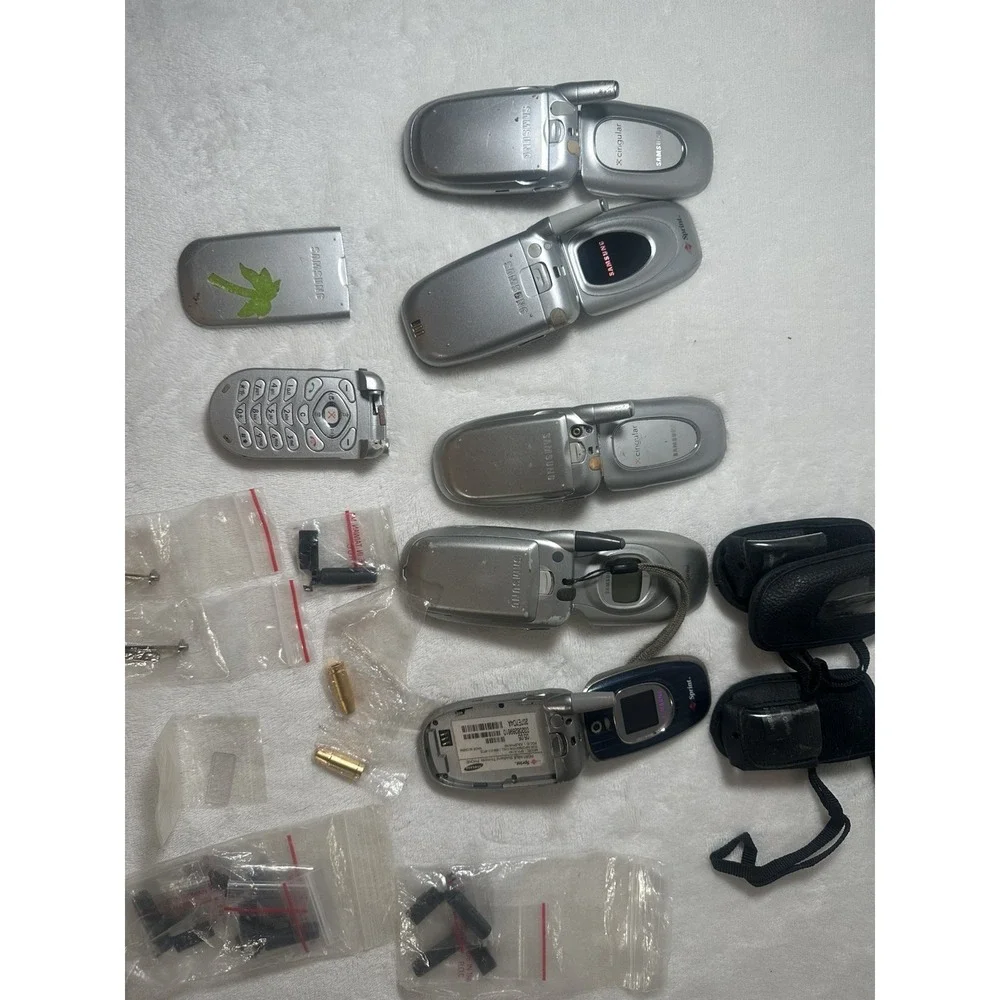 VINTAGE CELL PHONE LOT SAMSUNG | Parts, antenna replacement kits, | UNTESTED